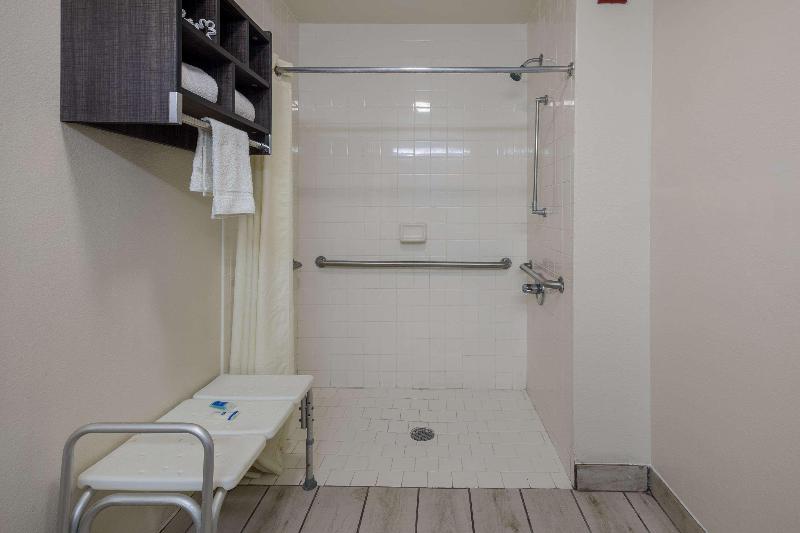 Rodeway Inn image
