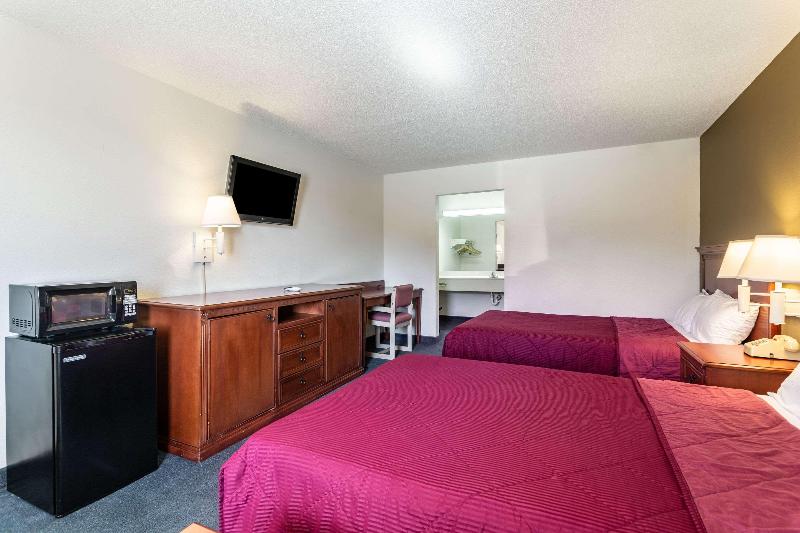 Rodeway Inn image