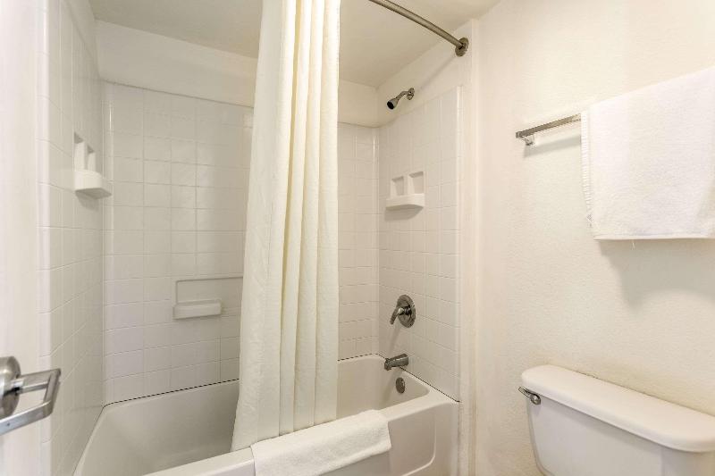 Rodeway Inn image