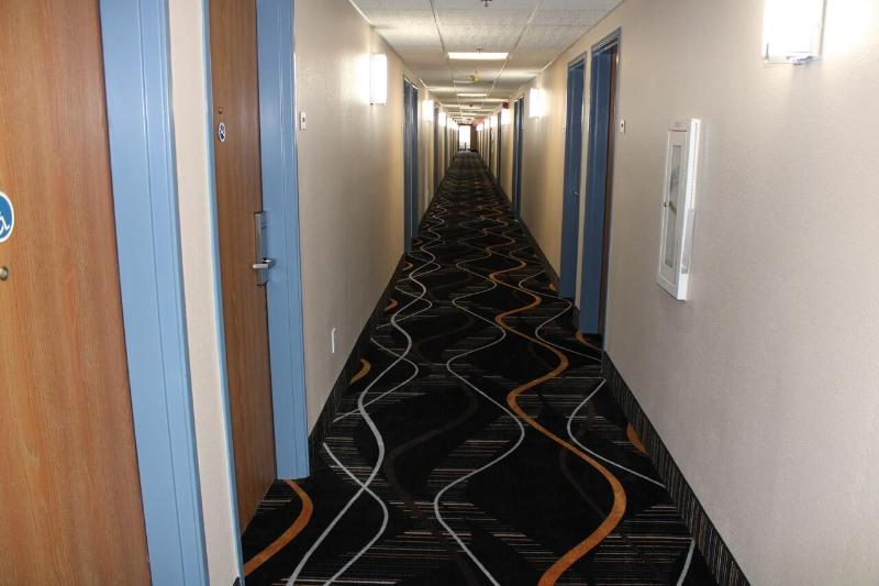Quality Inn Mount Pleasant image