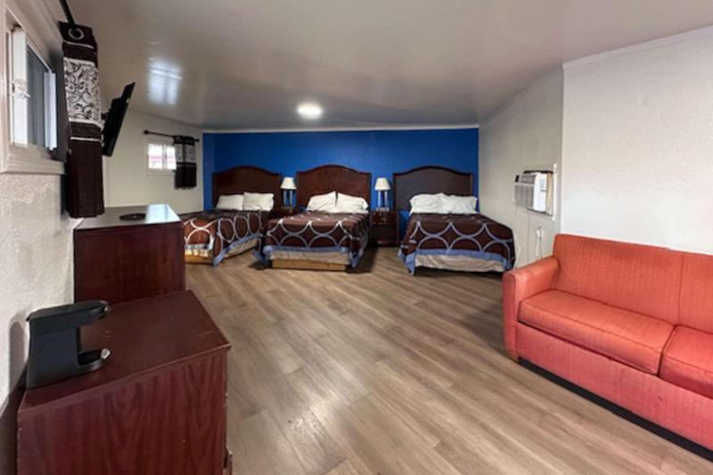 Rodeway Inn Flora image
