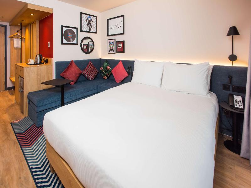 Hampton By Hilton London Park Royal image