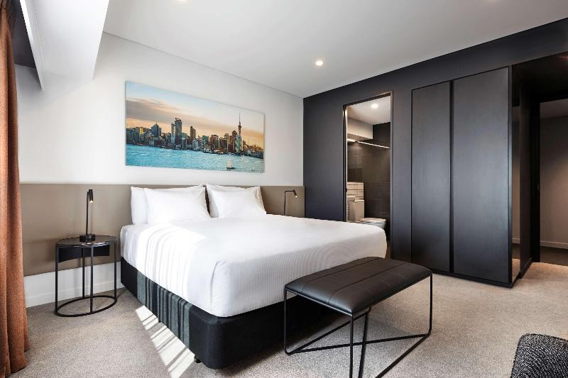 Travelodge Hotel Auckland Wynyard Quarter image