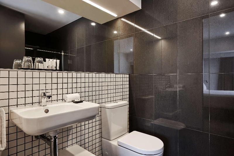 Travelodge Hotel Auckland Wynyard Quarter image