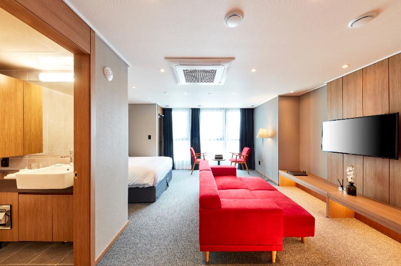Ramada By Wyndham Gumi image