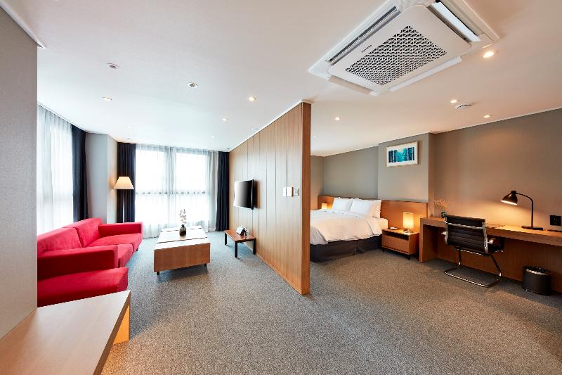 Ramada By Wyndham Gumi image