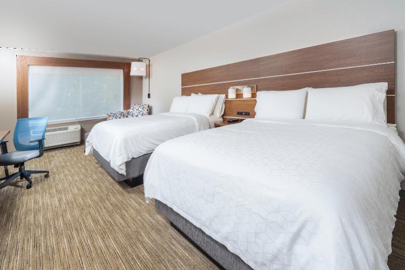 Holiday Inn Express & Suites Brevard - City Center photo 24