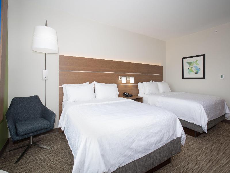 Holiday Inn Express & Suites Goodland I-70 By IHG image