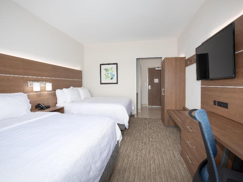 Holiday Inn Express & Suites Goodland I-70 By IHG image