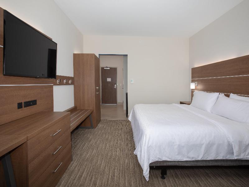 Bed room
