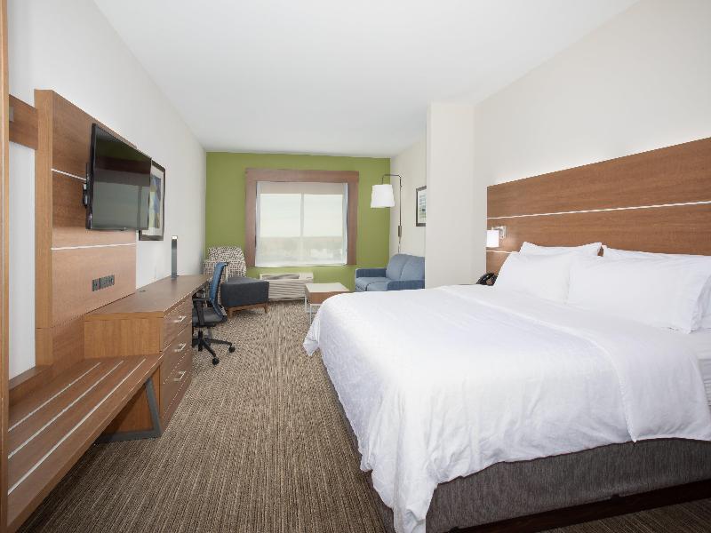 Holiday Inn Express & Suites Goodland I-70 By IHG image