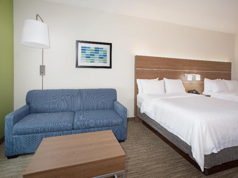 Holiday Inn Express & Suites Goodland I-70 By IHG image