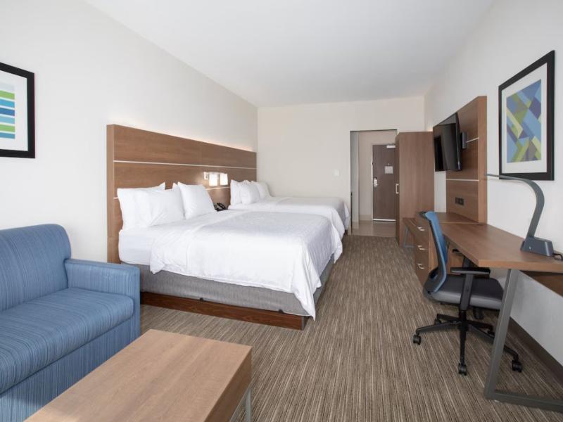 Holiday Inn Express & Suites Goodland I-70 By IHG image