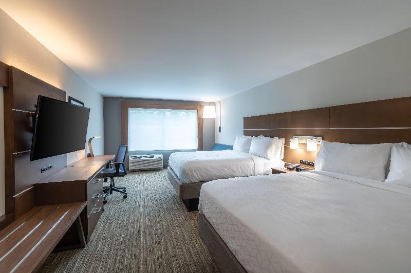Holiday Inn Express and Suites Greenville - Taylor image