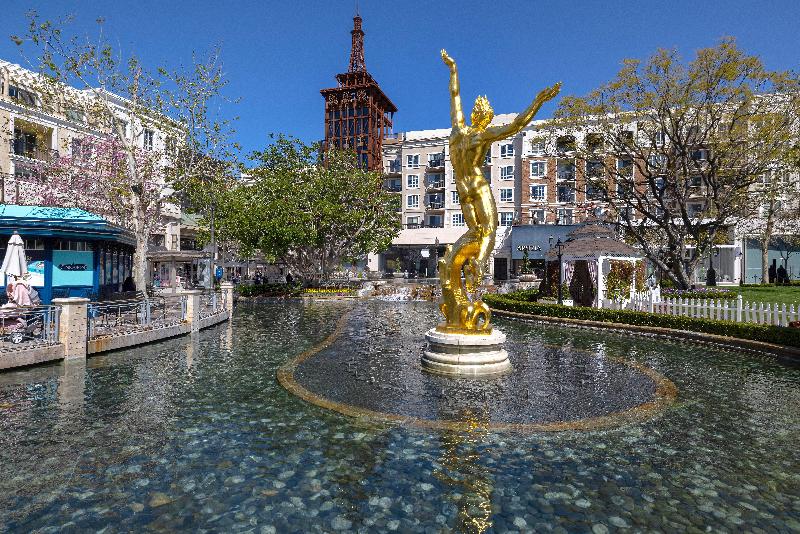 Holiday Inn Express & Suites Glendale Downtown IHG