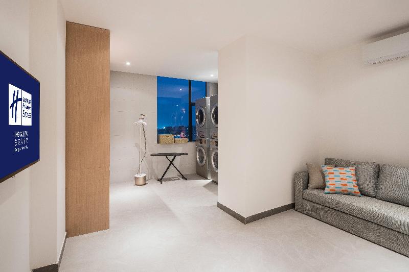 Holiday Inn Express Dongguan Marina Bay image
