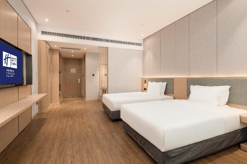 Holiday Inn Express Dongguan Marina Bay image
