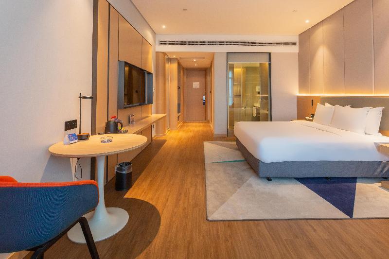 Holiday Inn Express Dongguan Marina Bay image