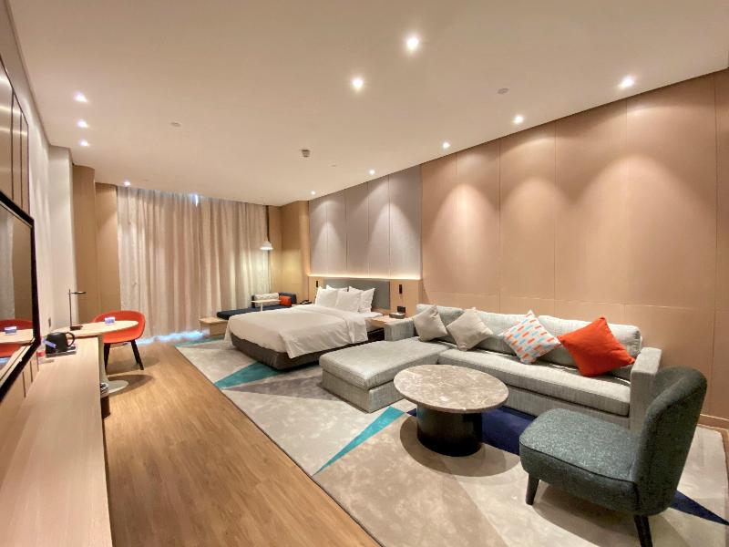 Holiday Inn Express Dongguan Marina Bay image