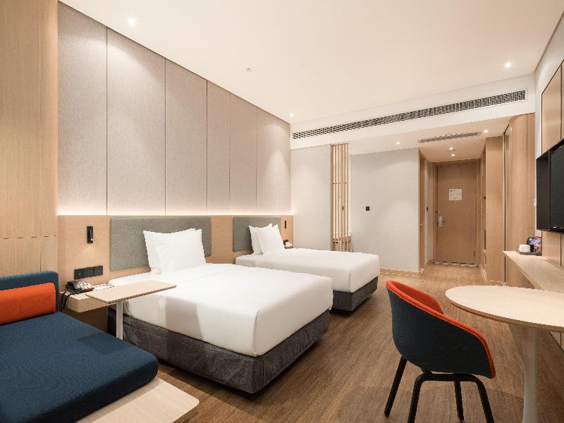 Holiday Inn Express Dongguan Marina Bay image