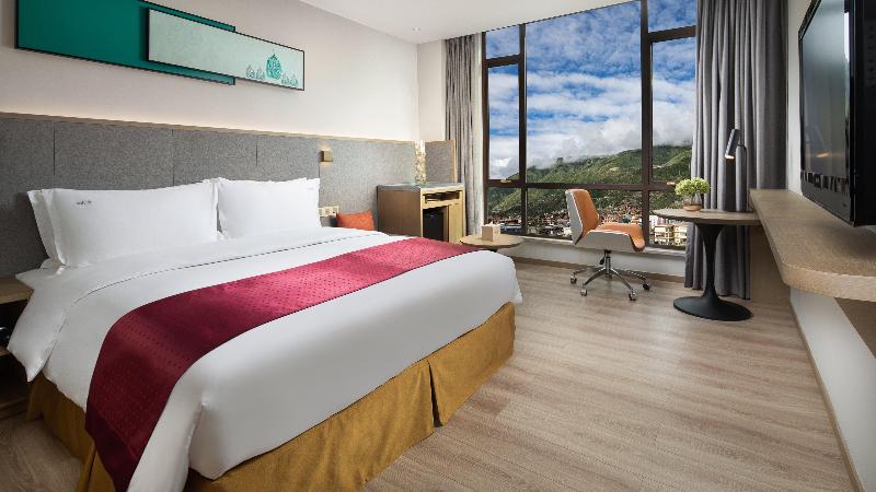 Holiday Inn Batang image