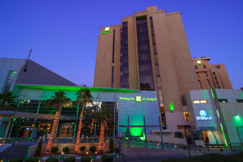 Holiday Inn Suites Kuwait Salmiya