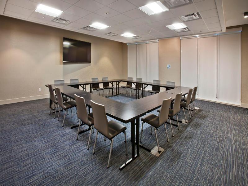 Holiday Inn Express & Suites ​Green River​ By IHG image