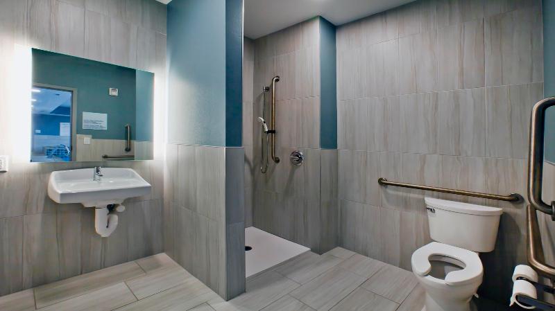 Holiday Inn Express & Suites ​Green River​ By IHG image