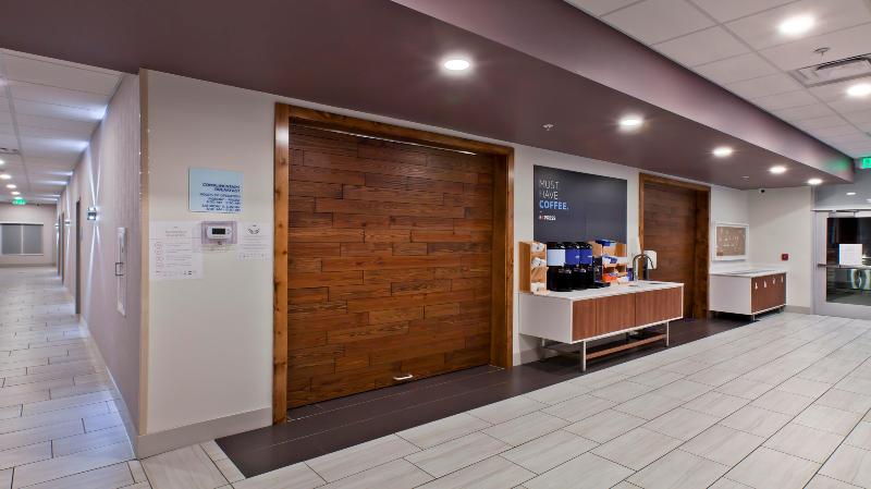 Holiday Inn Express & Suites ​Green River​ By IHG image