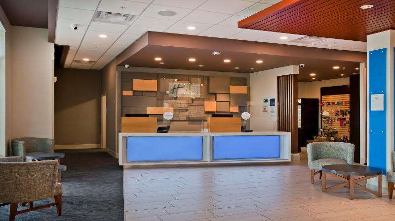 Holiday Inn Express & Suites ​Green River​ By IHG image