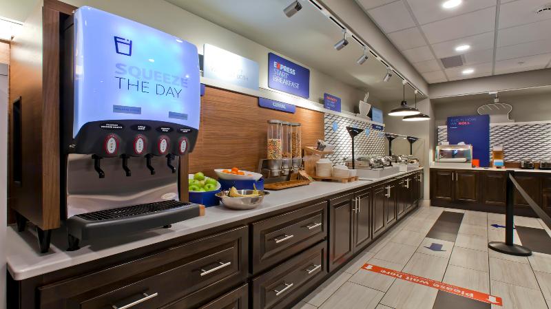 Holiday Inn Express & Suites ​Green River​ By IHG image