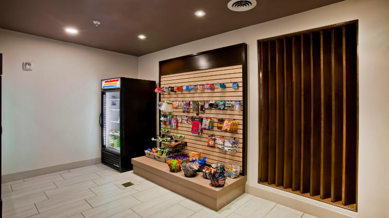 Holiday Inn Express & Suites ​Green River​ By IHG image
