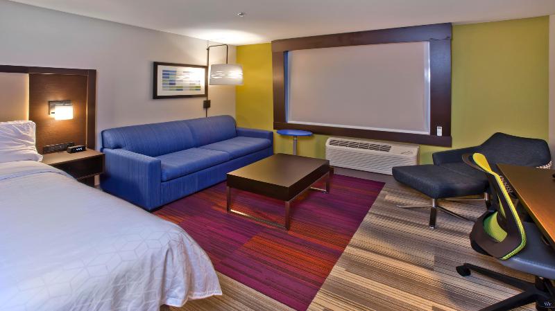 Holiday Inn Express & Suites ​Green River​ By IHG image