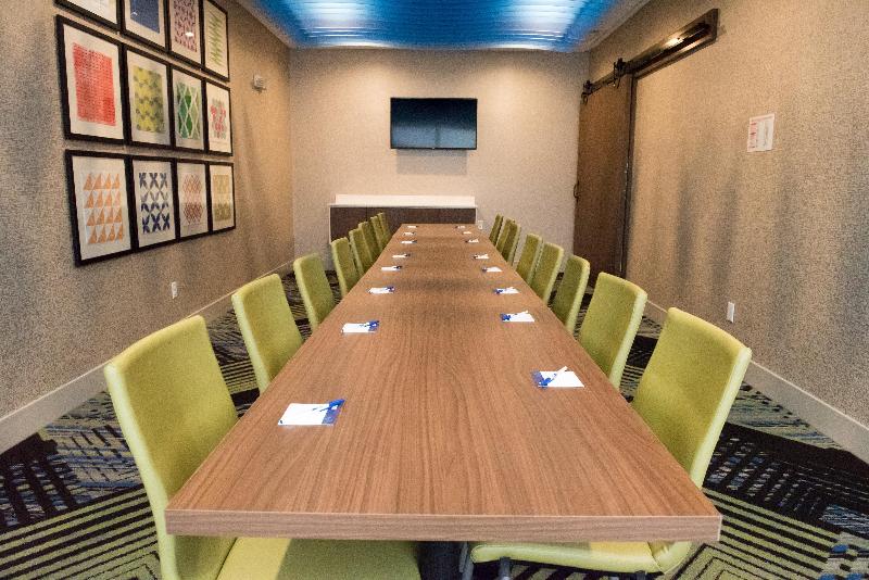 Holiday Inn Express Suites Dayton North Vandalia image