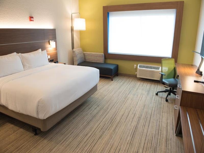Holiday Inn Express Suites Dayton North Vandalia image