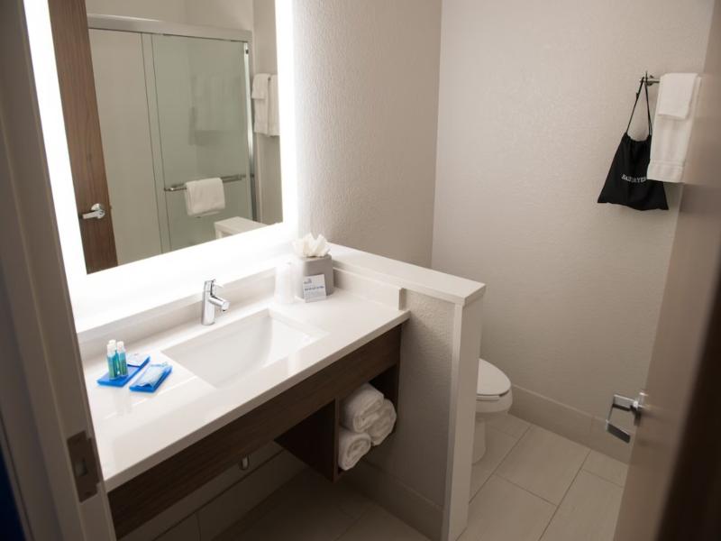 Holiday Inn Express Suites Dayton North Vandalia image