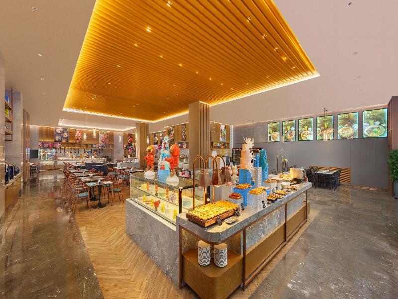 Crowne Plaza Dalian Xinghai image