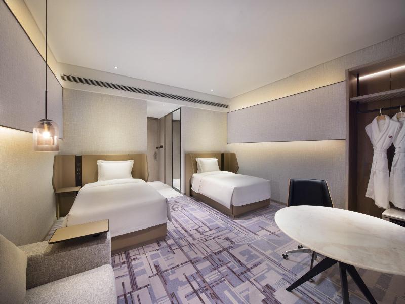 Crowne Plaza Dalian Xinghai image