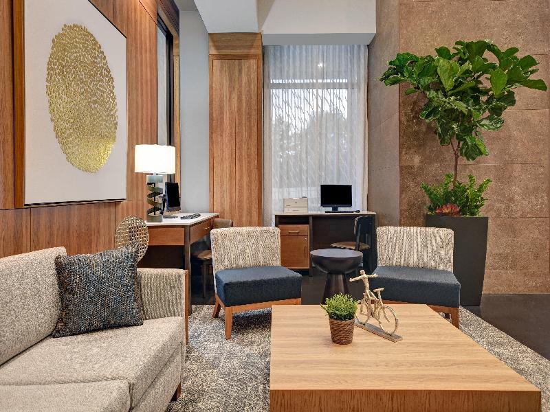 Holiday Inn Express Houston Galleria Area image
