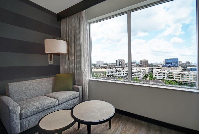 Holiday Inn Express Houston Galleria Area image