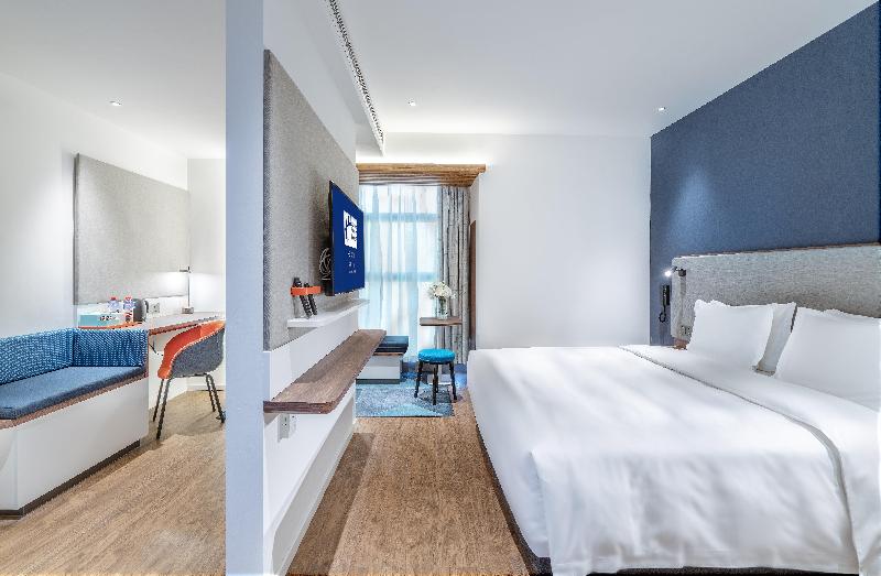 Bed room