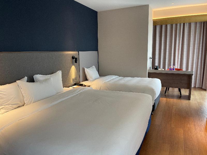 Holiday Inn Express Nanjing Jiangbei Yushan image