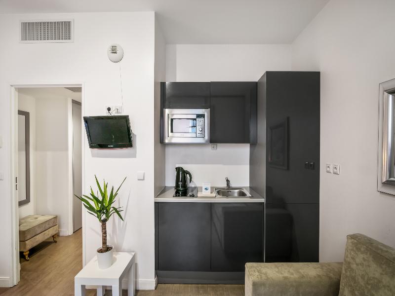 Comfort Aparthotel Lourdes Lorda image