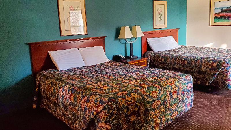 Windmill Inn Lynden By Magnuson Worldwide image