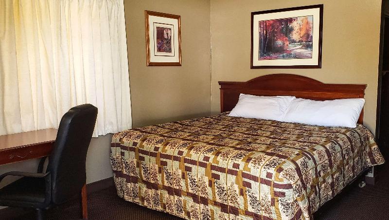 Windmill Inn Lynden By Magnuson Worldwide image