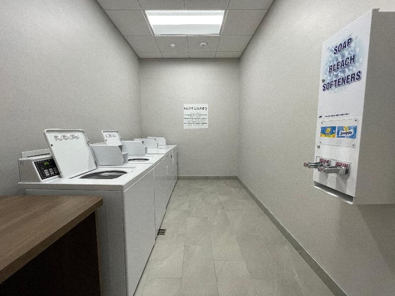 Holiday Inn Express & Suites Ft. Smith - Airport image