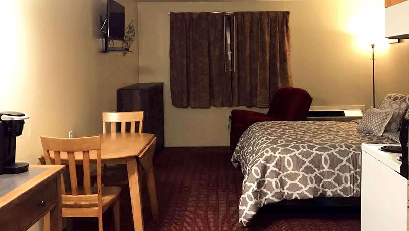 Crown Park Inn Caribou  image 8