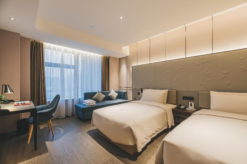 Atour S Hotel Chongqing South Bank Crowne Internat