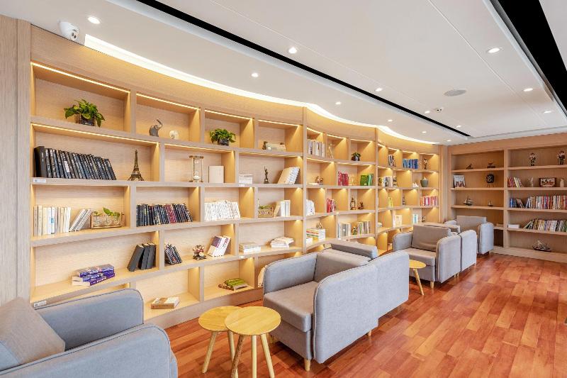 Atour Hotel (Xining East Kunlun Road) image