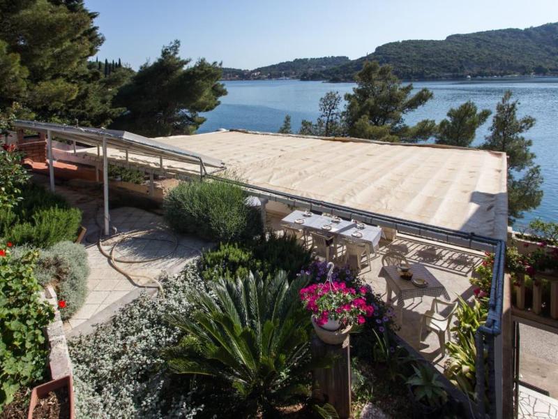 Villa Malfi image